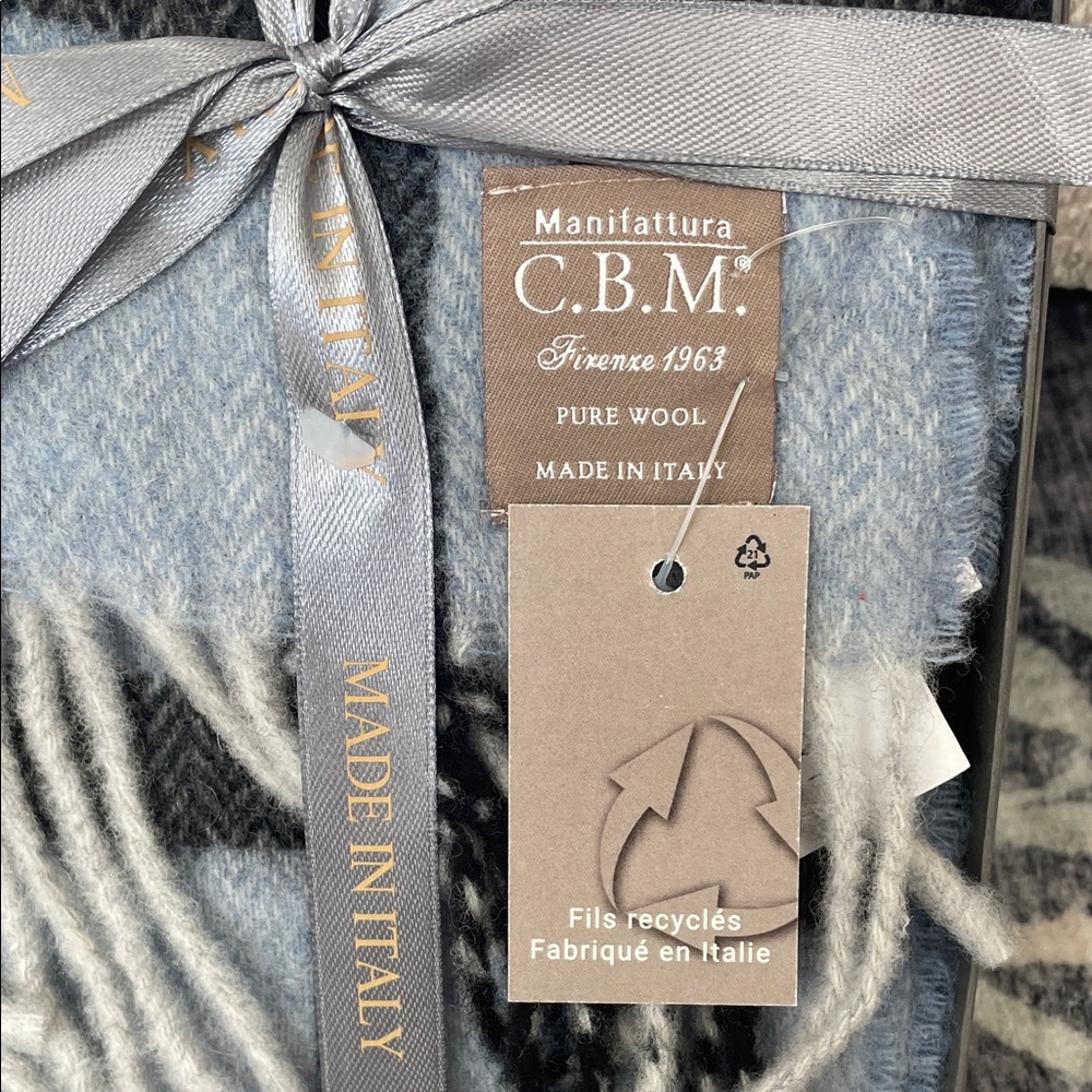 C.B.M. Made in Italy Wool Scarf - Blue & Black Plaid Scarf NWT - Picture 2 of 11